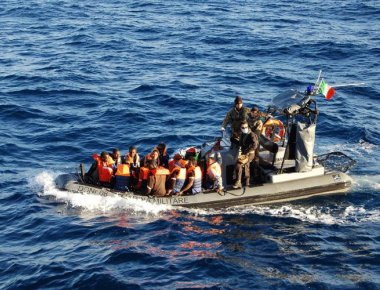 Ιταλία: 58 μετανάστες έχασαν την ζωή τους